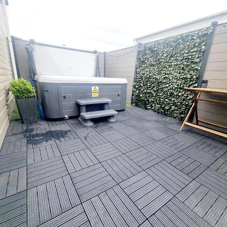 Apple Tree Lodge Hot Tub 3 Bedroom 2 Bars Morpeth Exteriör bild