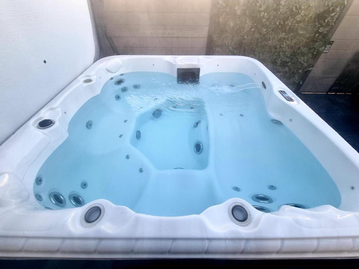 Apple Tree Lodge Hot Tub 3 Bedroom 2 Bars Morpeth Exteriör bild